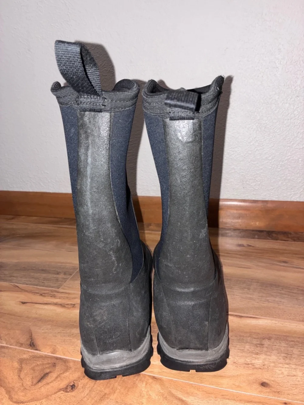 Muck Boot Rugged II Tall Waterproof Boots - size kids 7, fits womens 8.5